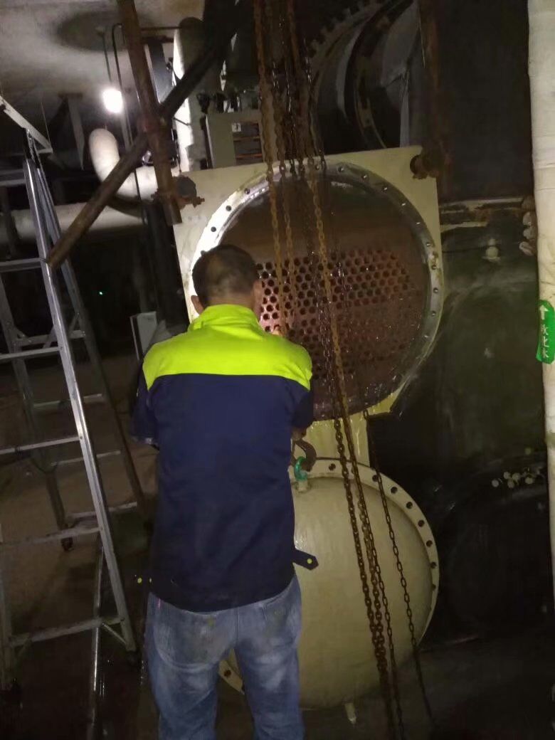 中央空调冷凝器清洗